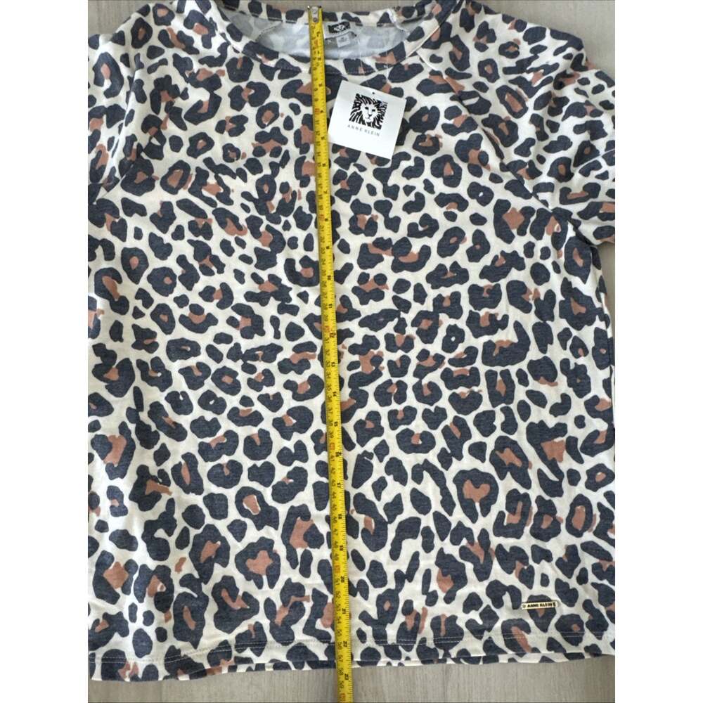 anne klein Long Sleeve Animal Print Sweat Shirt Size Medium Crew Neck - Picture 9 of 10